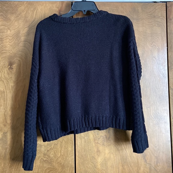 cropped black sweater - Picture 2 of 2